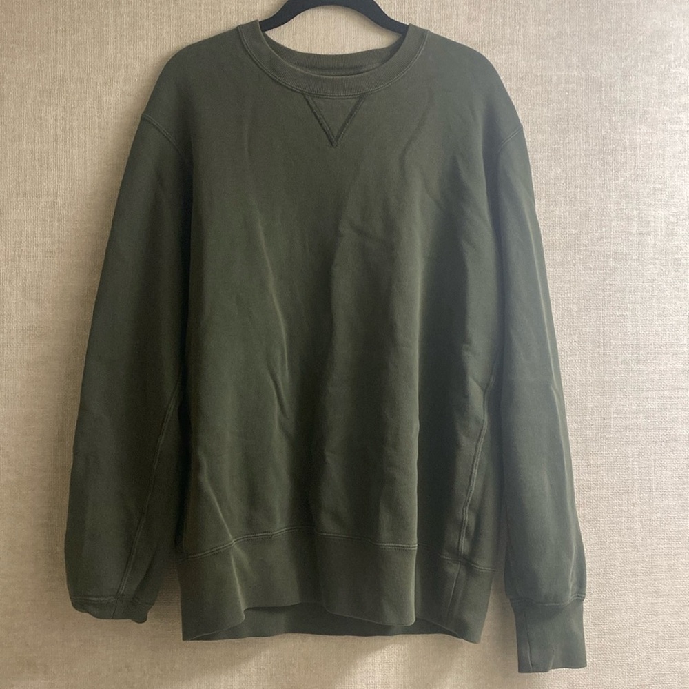 Woman’s Emerald Green Pullover Sweater